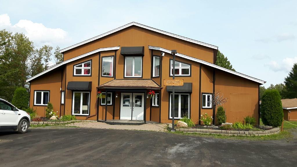 Chalets Du Lac Matapedia Val-Brillant ภายนอก รูปภาพ
